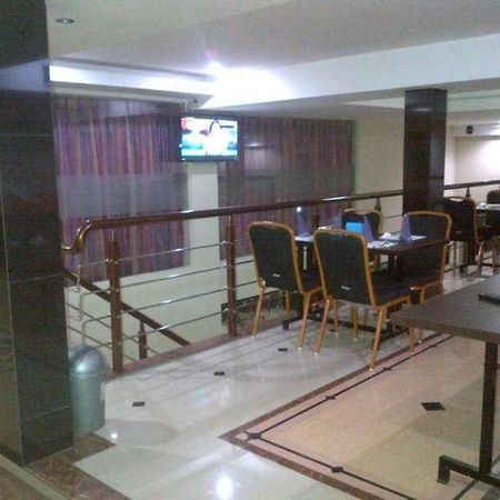 Erin Int Hotel 马卡萨 外观 照片